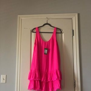 Lilly Pulitzer dress new and super fun!